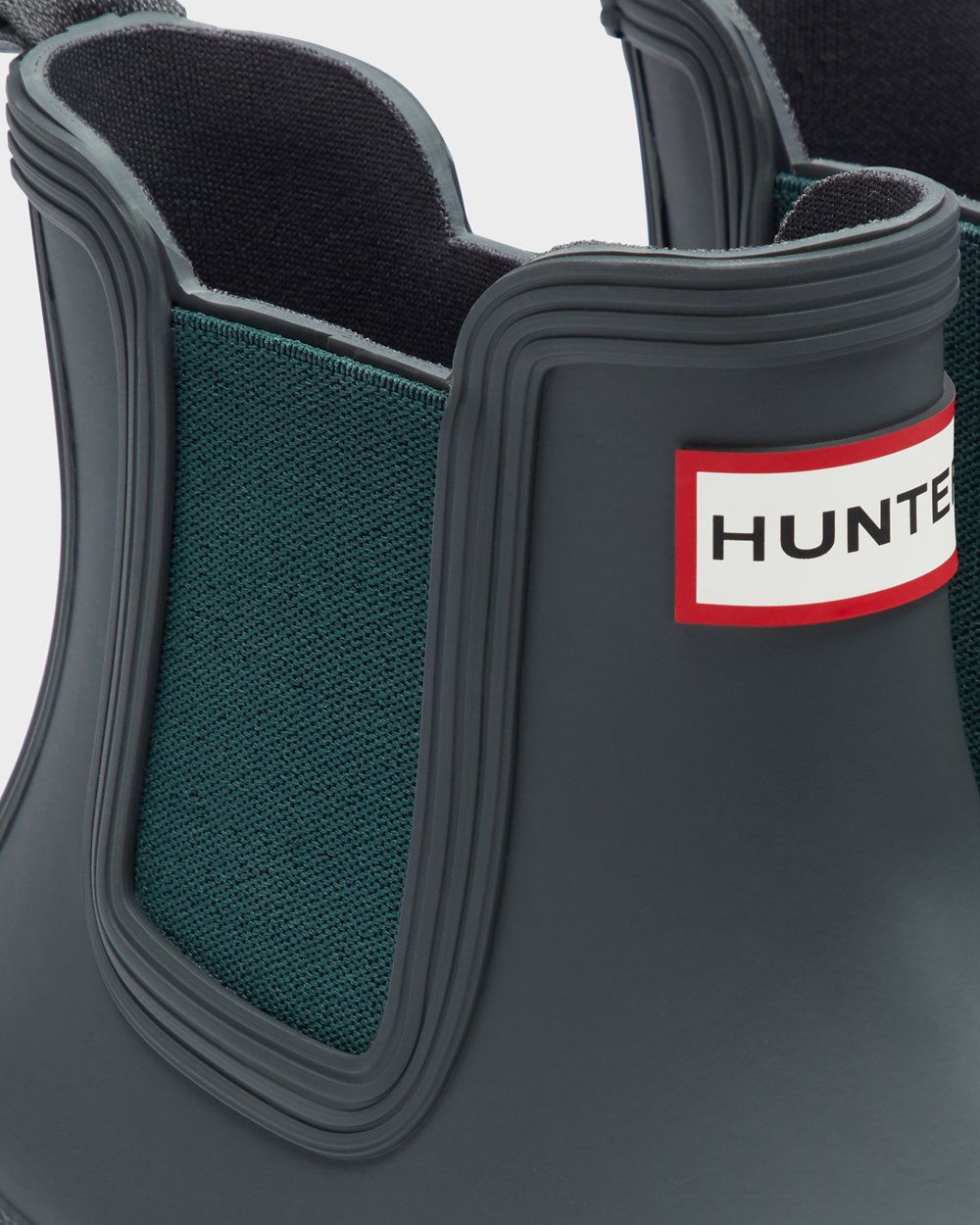 Hunter Original Chelsea Boots - Shop Womens Deep Green - XCUJTW347